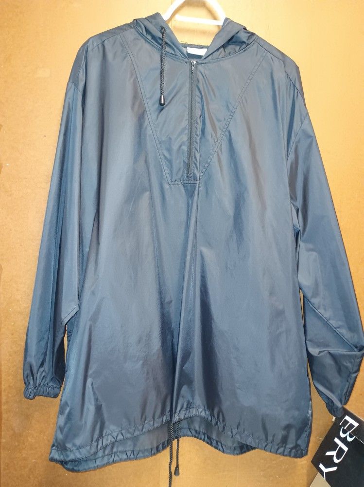 Crossroads Woman Black One Size Hooded Windbreaker 