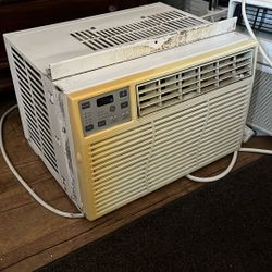 GE Appliances AC