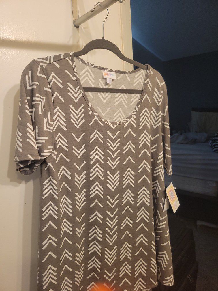 Lularoe Large Perfect T New With Tags Gray W White Arrows 