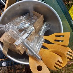 Cooking/ kitchen utensils