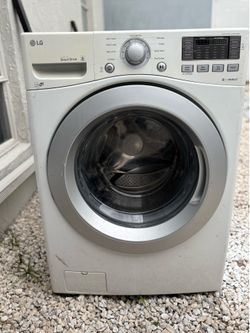 LG Front Load Washer – Works Great