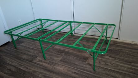 Foldable Twin frame