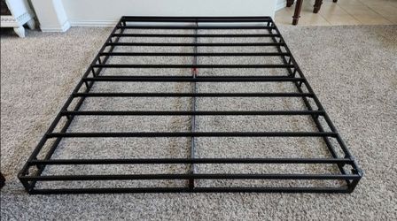 Queen Size Steel Smart Box Spring Bed Base. Tool-Free Easy Assembly.  59.5"W x 79"L x 5"H