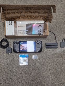 Valve Deck OLED Black Handheld Bundle & Accessories