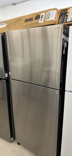 18 cu. ft. Standard Depth Top Freezer Refrigerator in Stainless Steel with All-Around Cooling