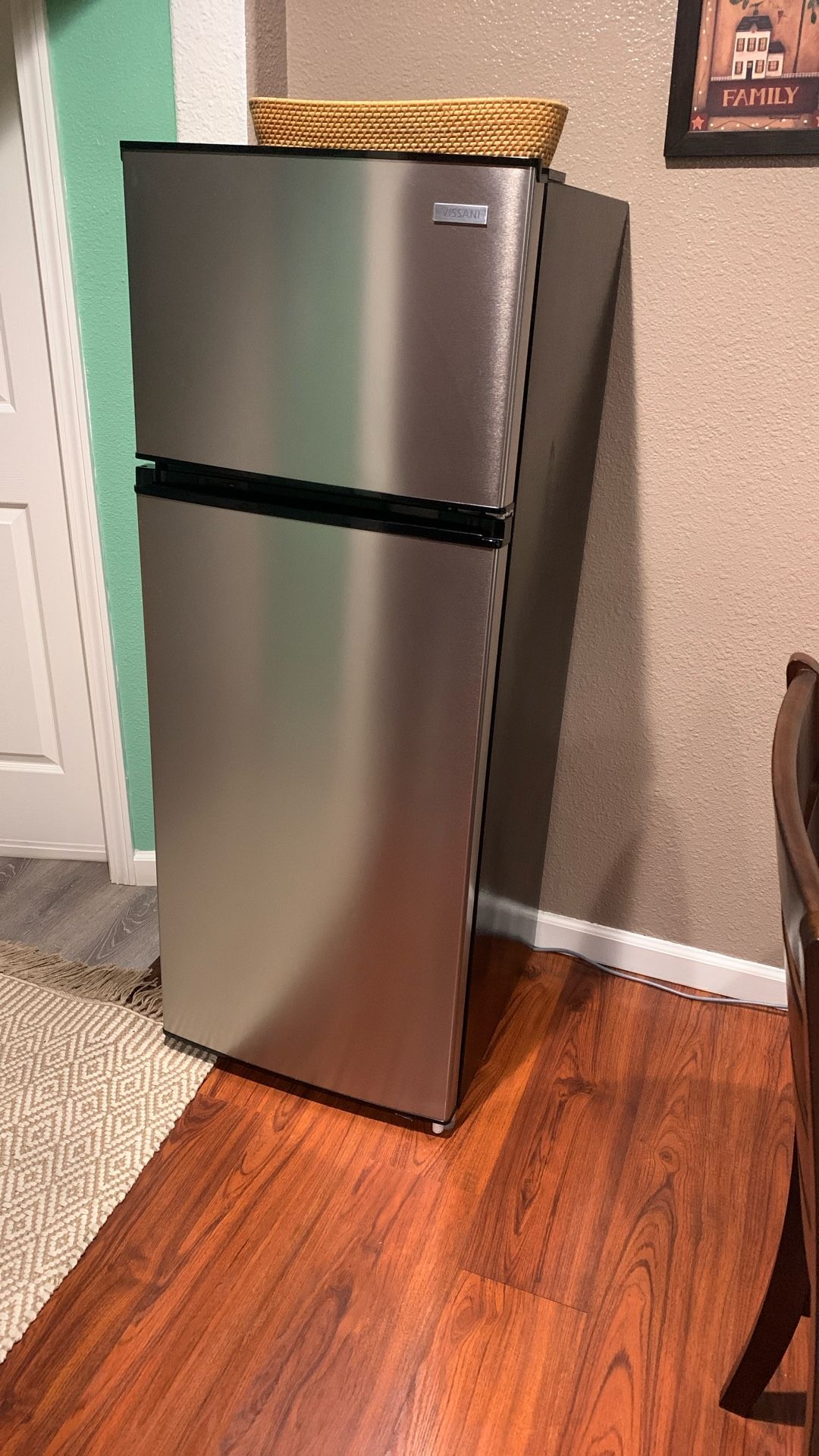 Small Refrigerator 