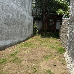 RM1 LOT FOR SALE NEAR TEMPLE UNIVERSITY OFF BROAD AND ALLEGHENY.  