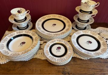 Vintage Newton/Royal Tuscan Bone by China Set for 6