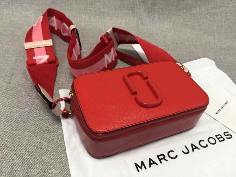 Marc Jacobs Snapshot Crossbody Bag Sandcastle Red Multi