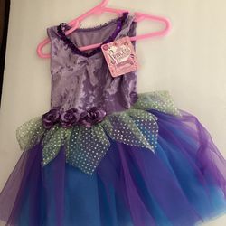 Princess expressions dress, small ,new with tags
