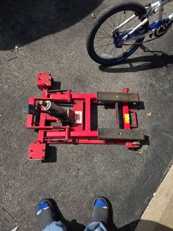 Motorcycle jack