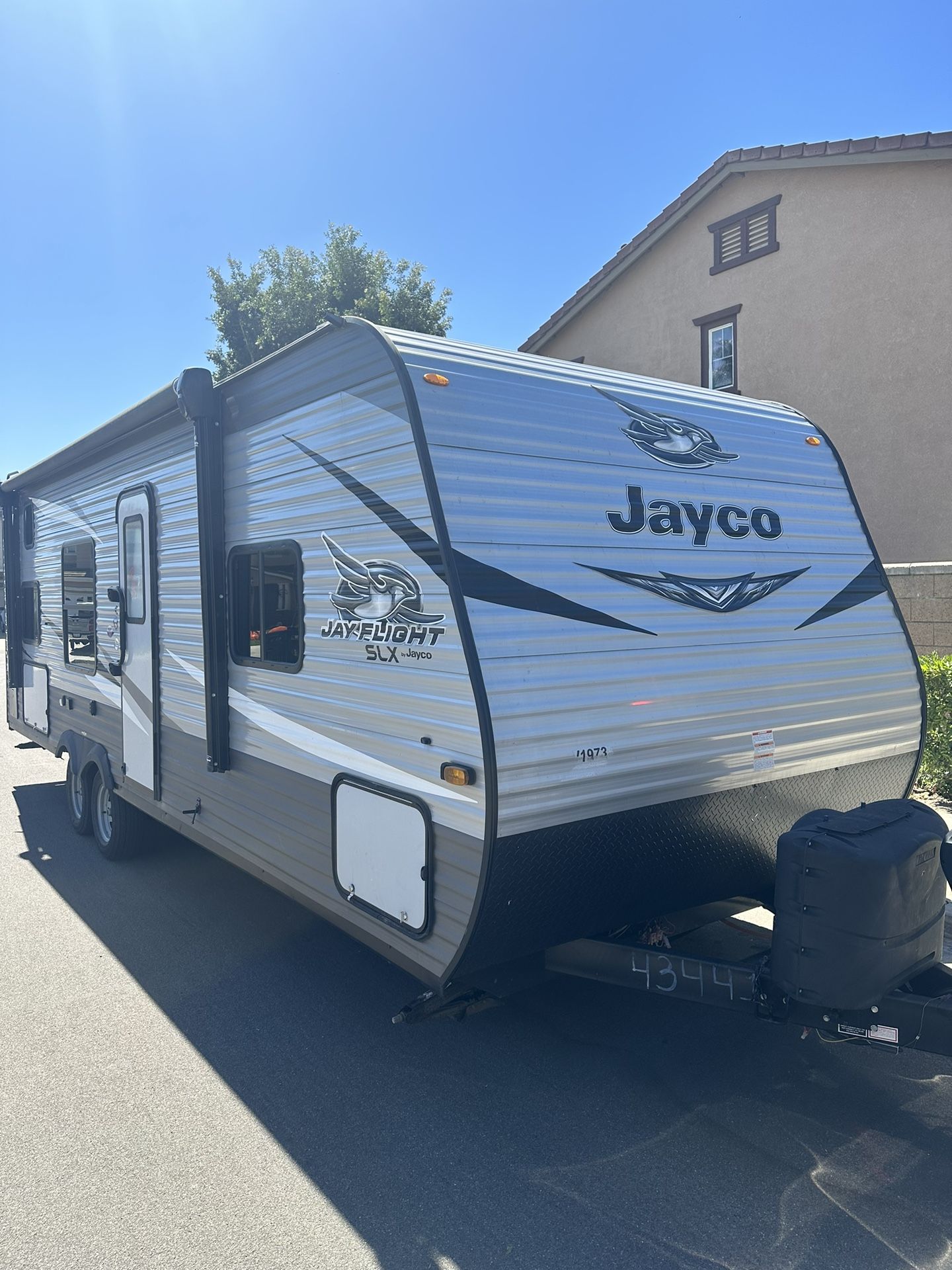 21 Jayflight 264BH 28’ Travel Trailer With Bunks for Sale in Ontario