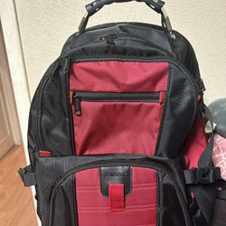 Yorepek Laptop Backpack