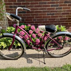 Vintage Schwinn “Ube” Hollywood Bike 💜