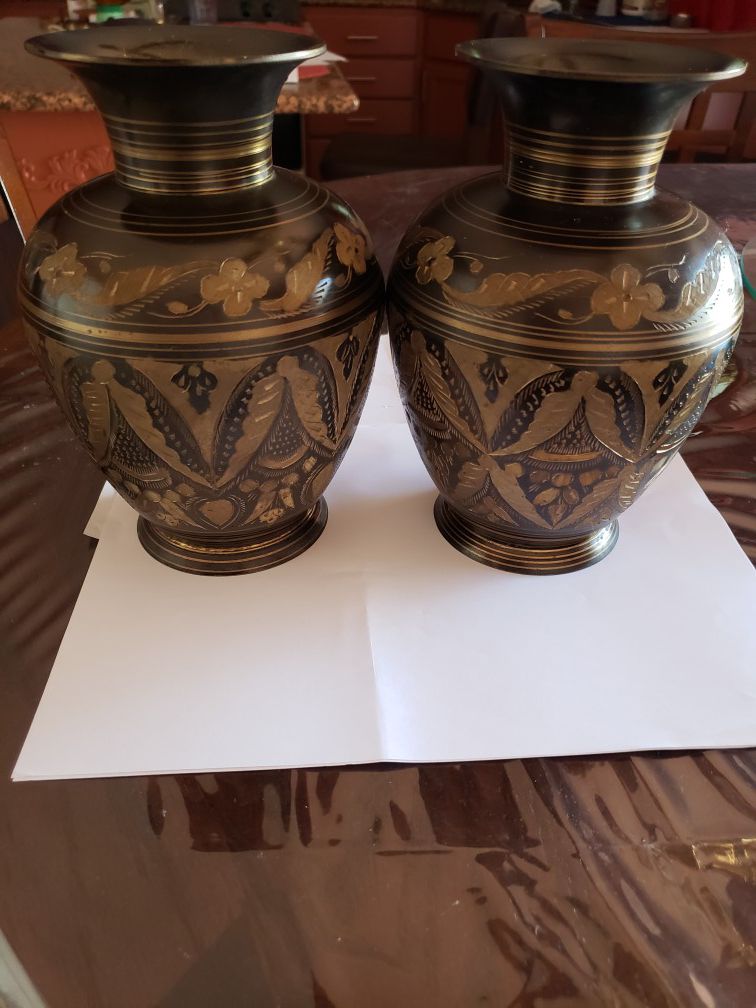 Beautiful pair of brass design flower vases
