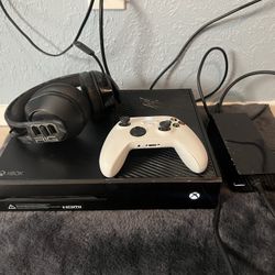 XBOX ONE (SET Controller Game And Headset)