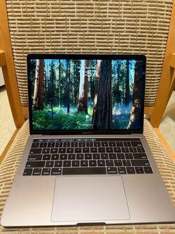 MacBook Pro 13-inch, 2019, Four Thunderbolt 3 ports