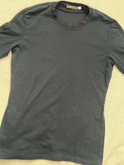 Louis Vuitton uniformes tshirt size medium