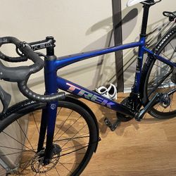 Trek Domane Al 4 Gen 4 2025 Size 54 Like New Asking 1000$ Obo