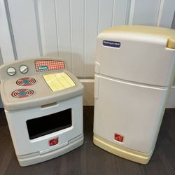 Vintage Step 2 Kitchen Fridge Refrigerator And Stove