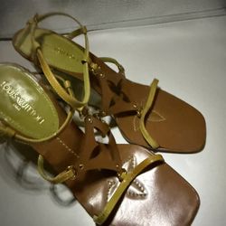 Louis Vuitton really cute 37 1/2