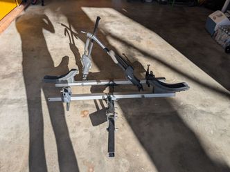 Thule hitch-mount 2x bike rack with lock