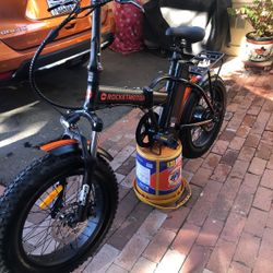 Rocketmotor Electric Bike