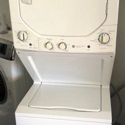 GE Laundry Center Unitized Spacemaker 