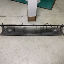1970-72 Duster ,Valiant, Scamp Front Grill Assembly