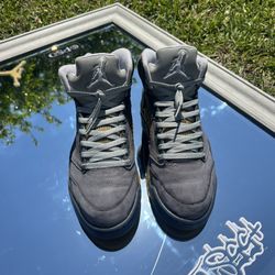 Used authentic jordan 5 wolf gray 2011 size 11