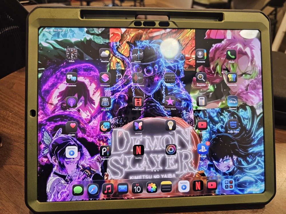 IPAD PRO 13 INCH M4 BUNDLE - READ DESCRIPTION 