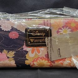 Boxlunch Loungefly Stitch Wallet