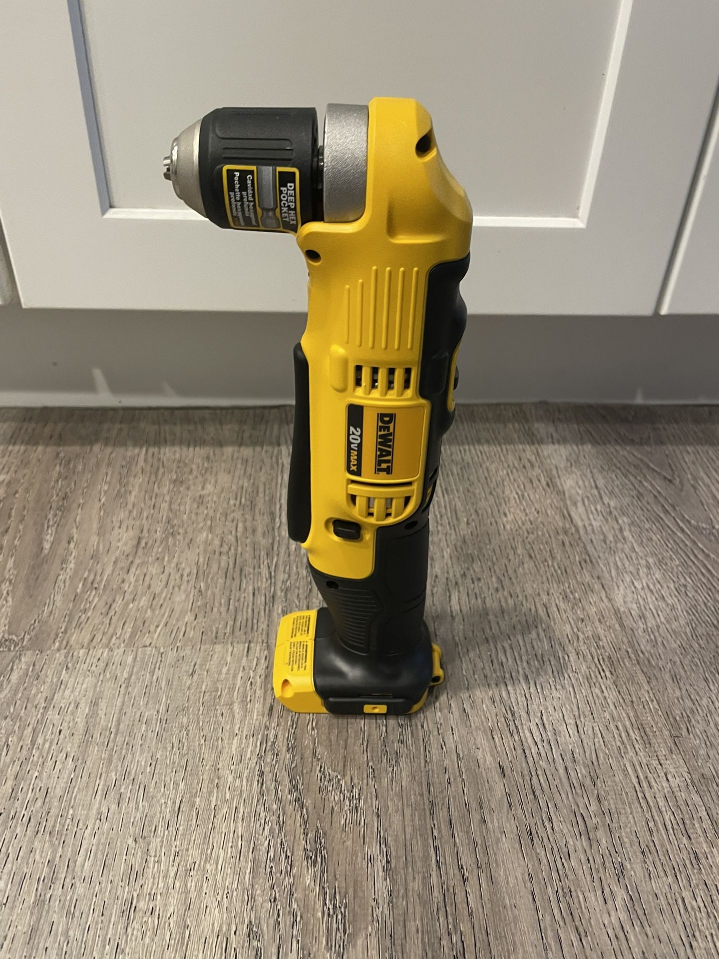 New Dewalt Right Angle Drill 20V MAX (Tool Only Solo Herramienta)