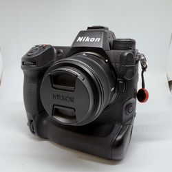 Nikon Z9 With 40mm f2 Lens