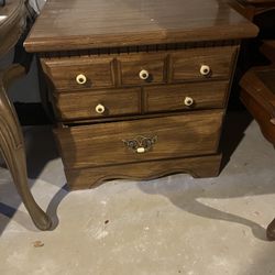 Solid wood Nightstand 