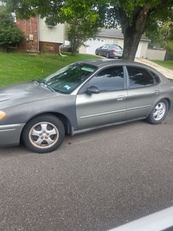 Ford Taurus