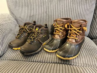 Boys shoes