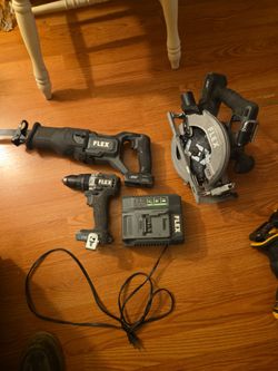 FLEX 24V 3-Tool Combo Set with Charger