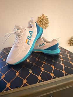 Fila White and Teal Sneakers