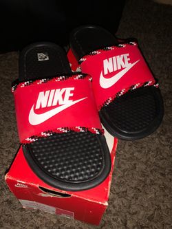 Slides Nike Beaded $60 Size 7