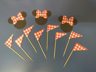 Farmer Picnic Mickey and Minnie cupcake toppers