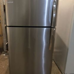 Frigidaire Top Freezer Appliance