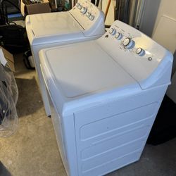 GE Washer & Dryer Set! 