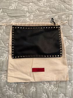 Authentic Valentino Garavani Rockstud Zip Clutch with Dust Bag