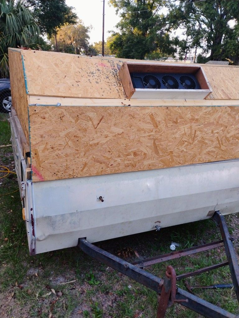 8x6 Camper, With Stuff