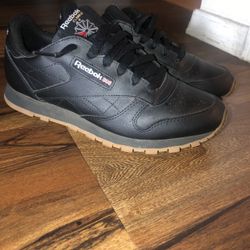 Rebook Classic Leather Shoe Size 6.5 Mens