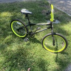 Huffy Boys Bmx Bike  