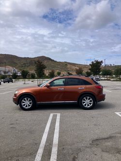 2006 Orange Infiniti Fx35