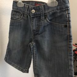 Levi’s Shorts size 4yrs Old