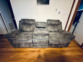 Modern Gray Reclining Sofa by & Loveseat Set – Cupholders – Excellent Condition